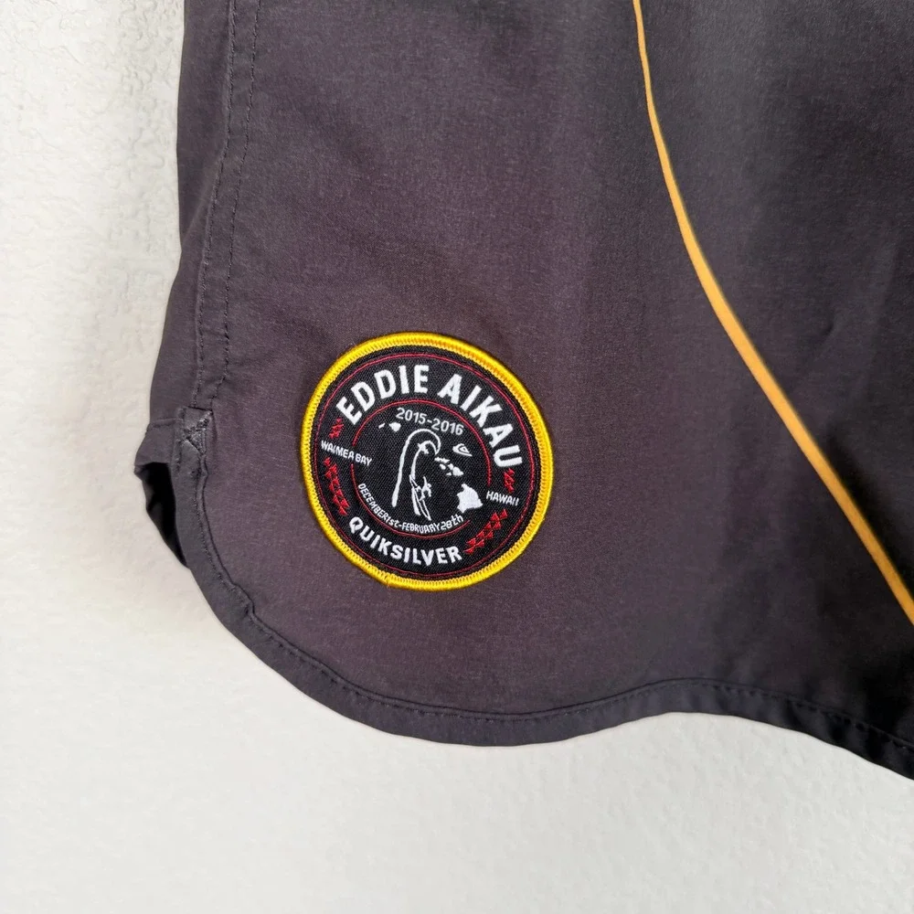 Quiksilver‎ Eddie Aikau 2015-16 Board Shorts Mens 28 Black AG47 Dry Flight